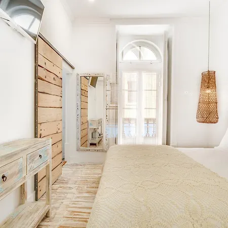 ベッド・アンド・ブレックファスト ガラム リスボア 4*