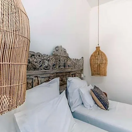 Garam Bed & Breakfast
