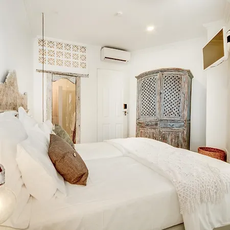 Garam Bed and breakfast 4*