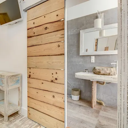 Garam Alojamento de Acomodação e Pequeno-almoço 4*