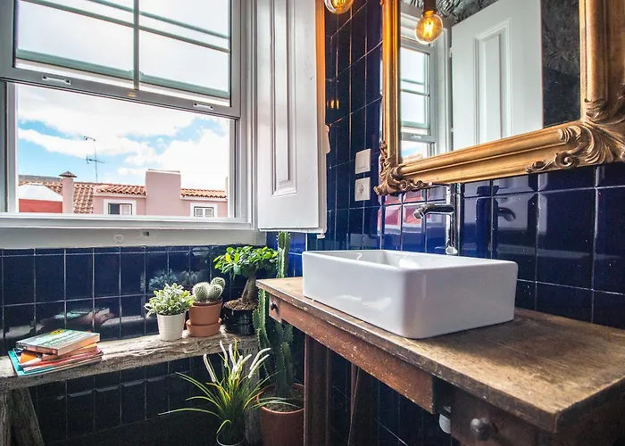 Garam Oda ve Kahvaltı Lisboa