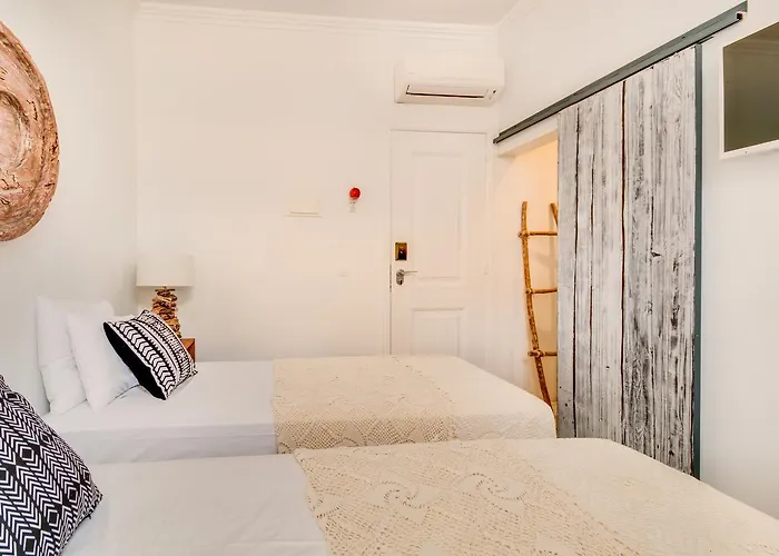 Oda ve Kahvaltı Garam 4*