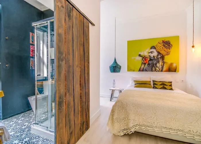 Garam Oda ve Kahvaltı Lisboa